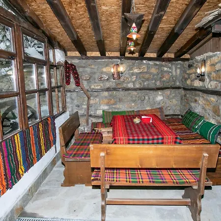 Къща за гости The Tinkov House In