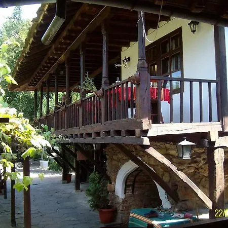 The Tinkov House In 招待所 2*